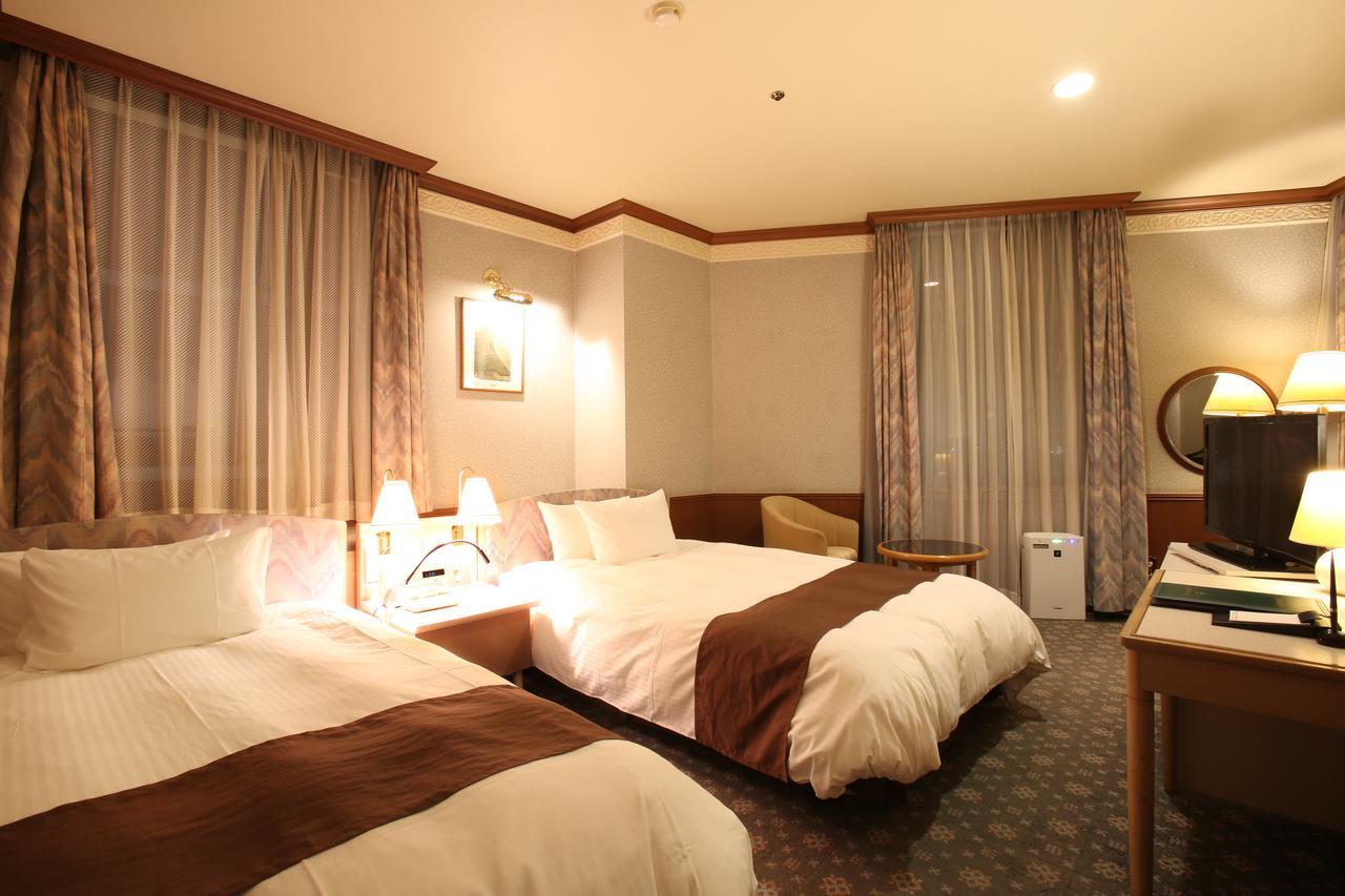 Hotel Sunlife Garden Hiratsuka Exterior photo