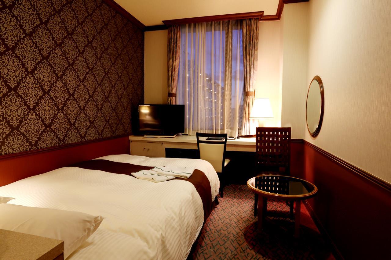 Hotel Sunlife Garden Hiratsuka Exterior photo